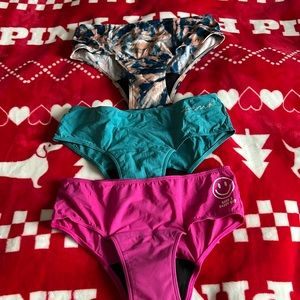 3 small period underware